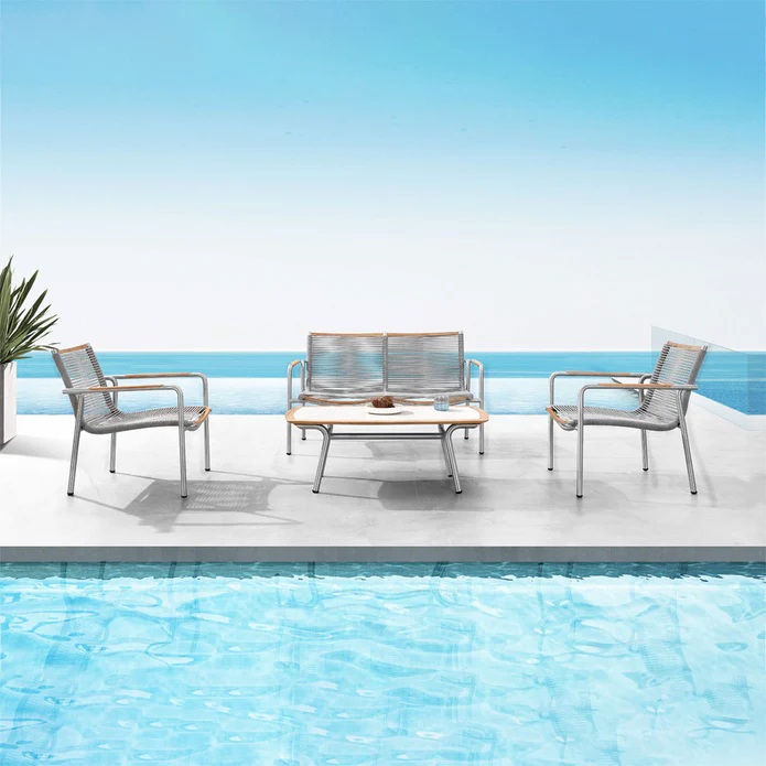 Pioneer Outdoor Living Room Set (4 Pcs)